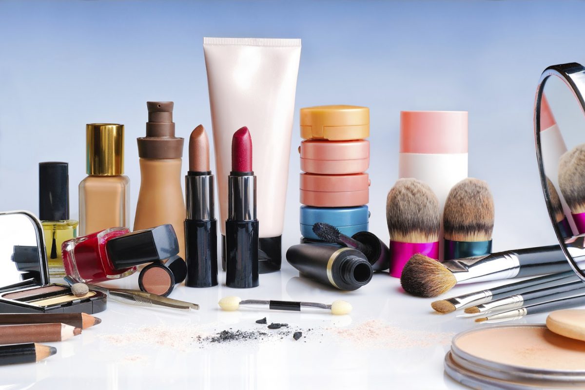Maquilhagem e produtos de cuidado da pele